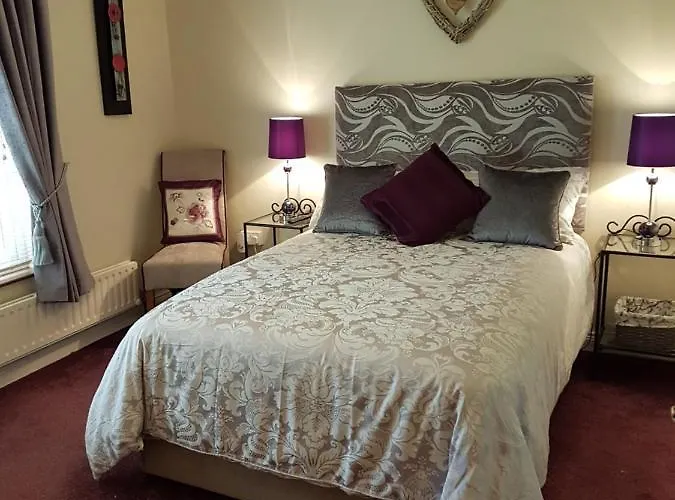 Channel View Couette-café *